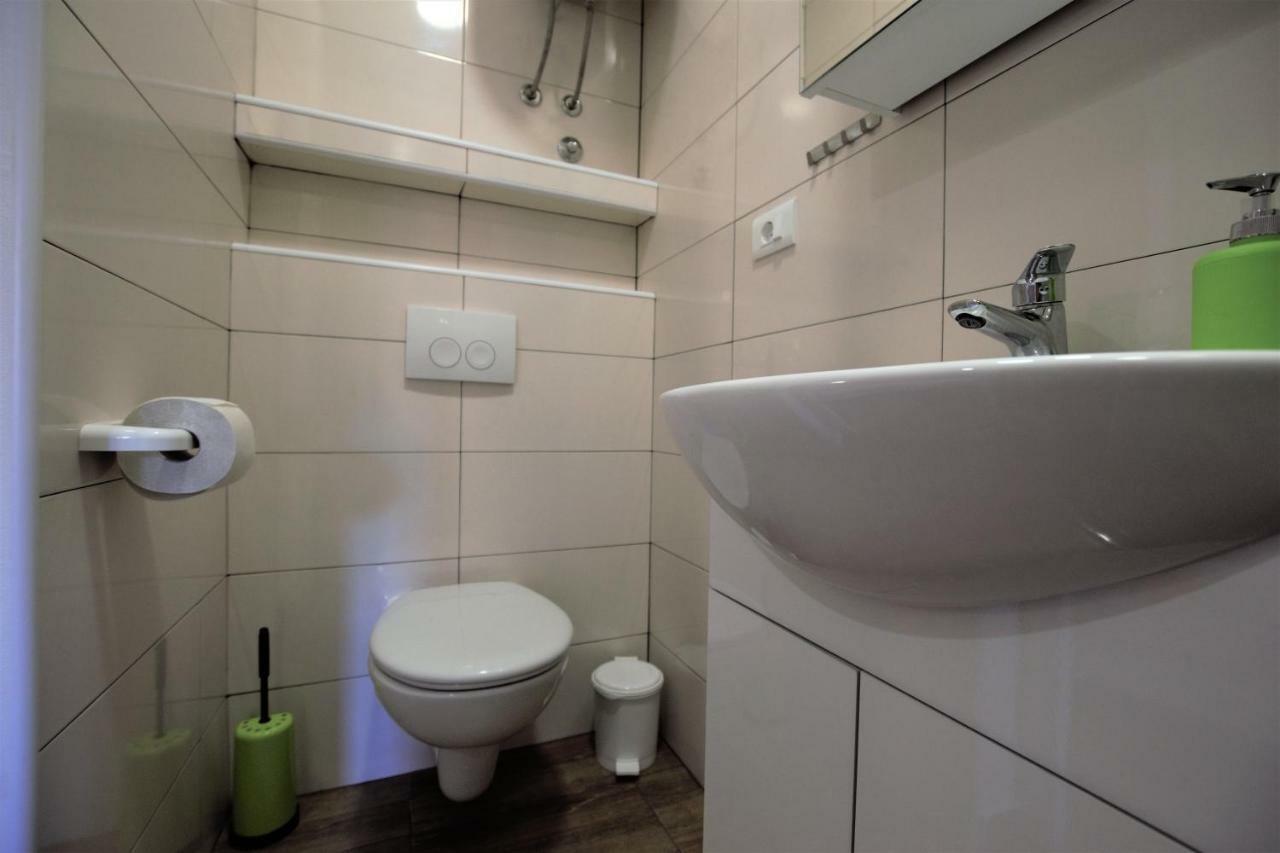 Studio Apartman Danijela Pula Buitenkant foto